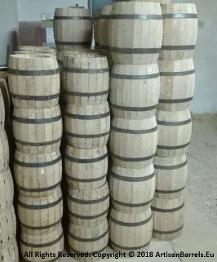 small wine cask, dispensing barrels